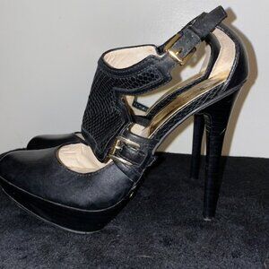 Michael Kors Black Closed Toe Pumps